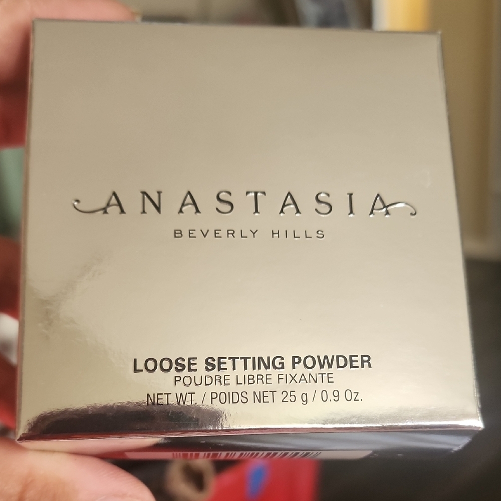Anastasia Beverly Hills Loose Setting Powder